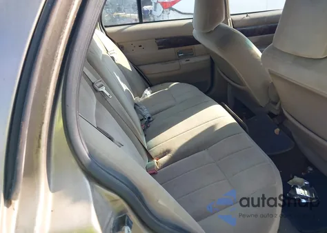 2005 Mercury Grand Marquis Gs из США, поврежденный, VIN 2MEFM74W25X625920